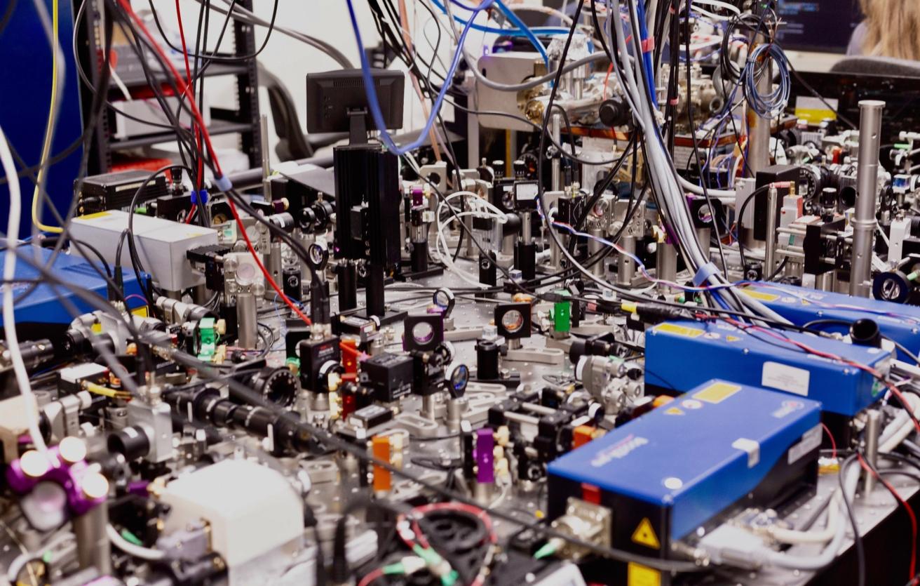 Создан 72-кубитный квантовый компьютер на атомной платформе